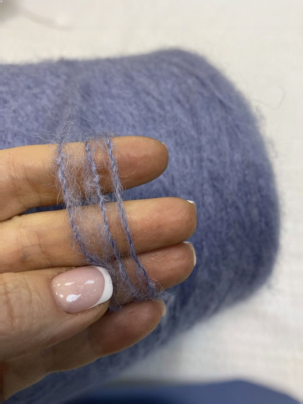 Пряжа на бобине 800г ( Италия) 30%альпака 20:%шелк 20% мохер 12% меринос 18% п/а