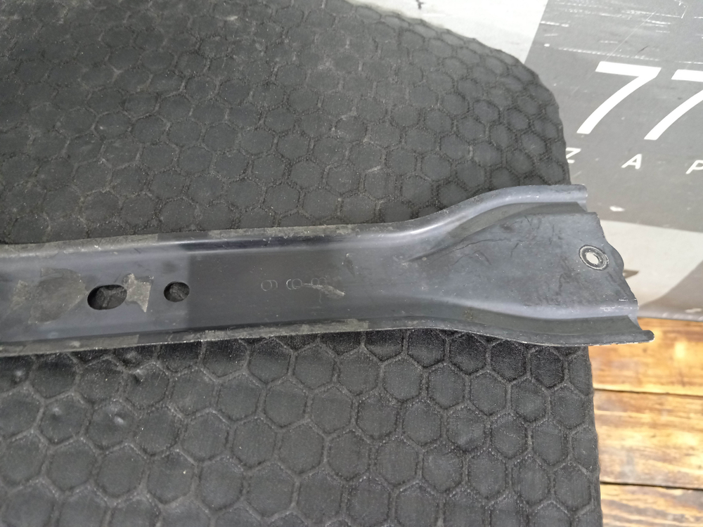 Кронштейн замка капота Toyota RAV4 IV (XA40) 15-19 Б/У Оригинал 5208542050