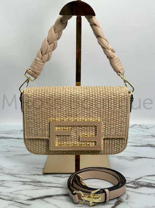 Сумка Fendi из соломенной вязки с кожаной плетенной ручкой и съемным плечевым ремнем