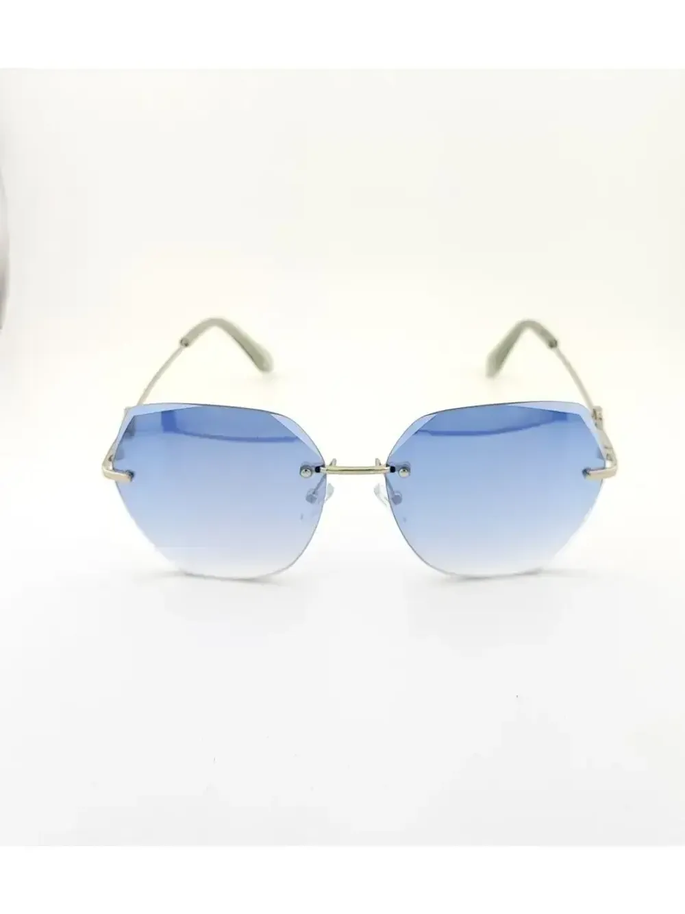 Очки солнцезащитные