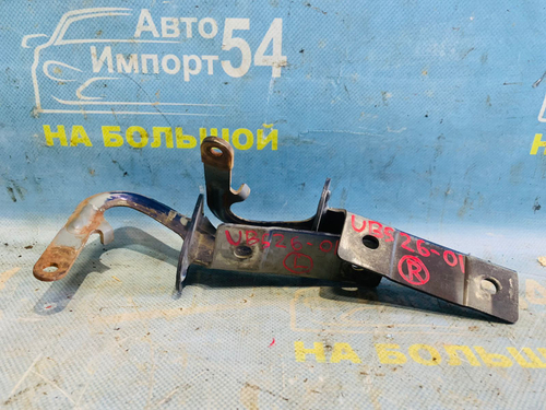 Петля капота левая ISUZU BIGHORN 1992