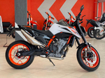 KTM 890 Duke R