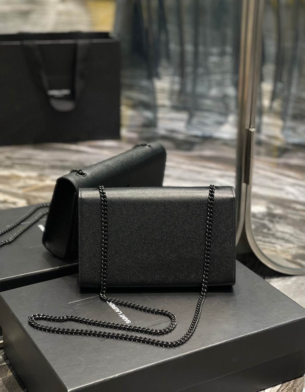 Saint Laurent Kate Medium Bag 24 cm