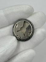 Накладка на пуговицу с голубой вставкой