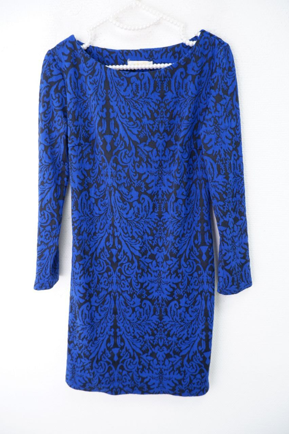 Платье элегантное 42 размер