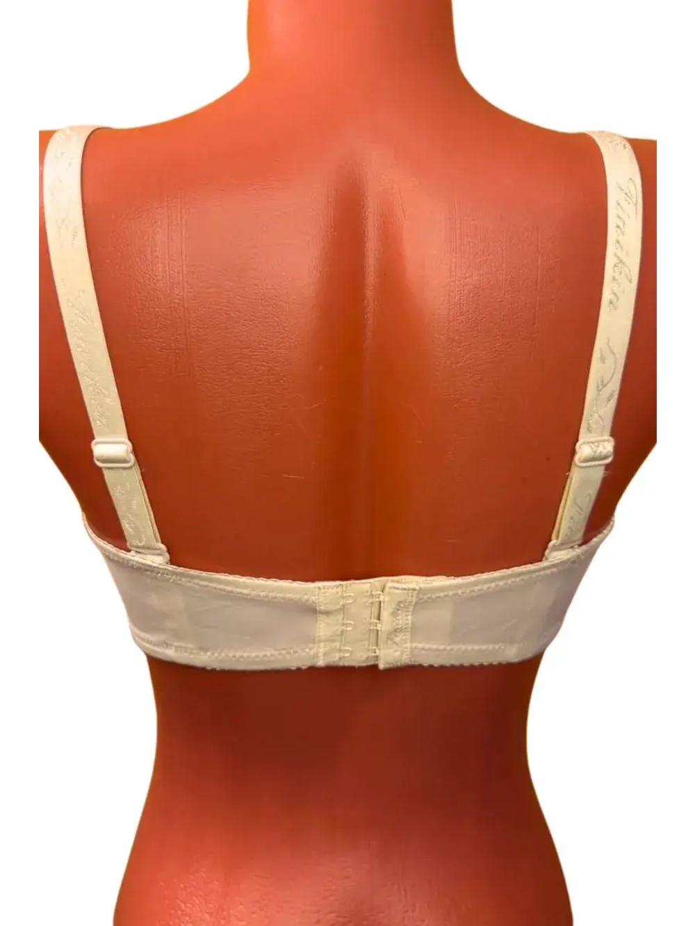 Бюстгальтер гладкий с косточками анжелика большие размеры