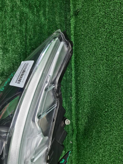 Битая Фара правая Nissan Qashqai J11 (2013-2019) галоген