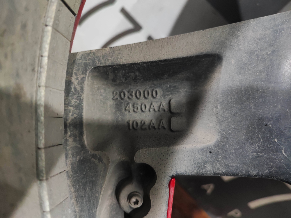 Диск колесный литой R18 Omoda C5 22-нв Б/У Оригинал 203000450AA