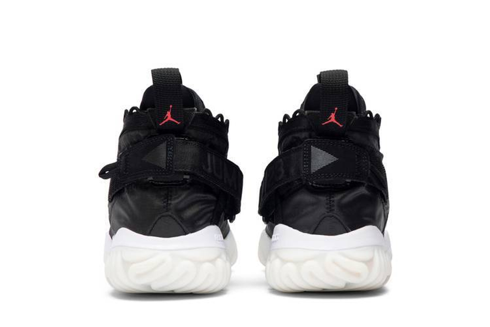 Кроссовки Jordan Proto React