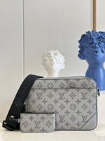 Louis Vuitton Duo Messenger