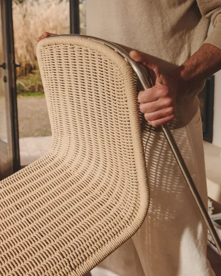 Уличный стул Tavari из бежевой веревки и стали