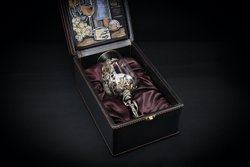 Бокал для вина "Флора" в подарочном футляре с художественным оформлением