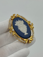 Брошь Wedgwood синяя