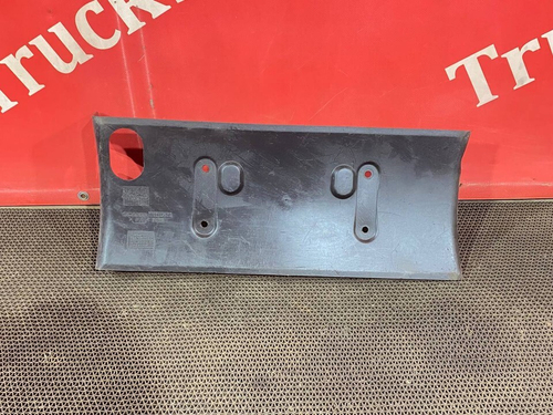 Пыльник радиатора нижний