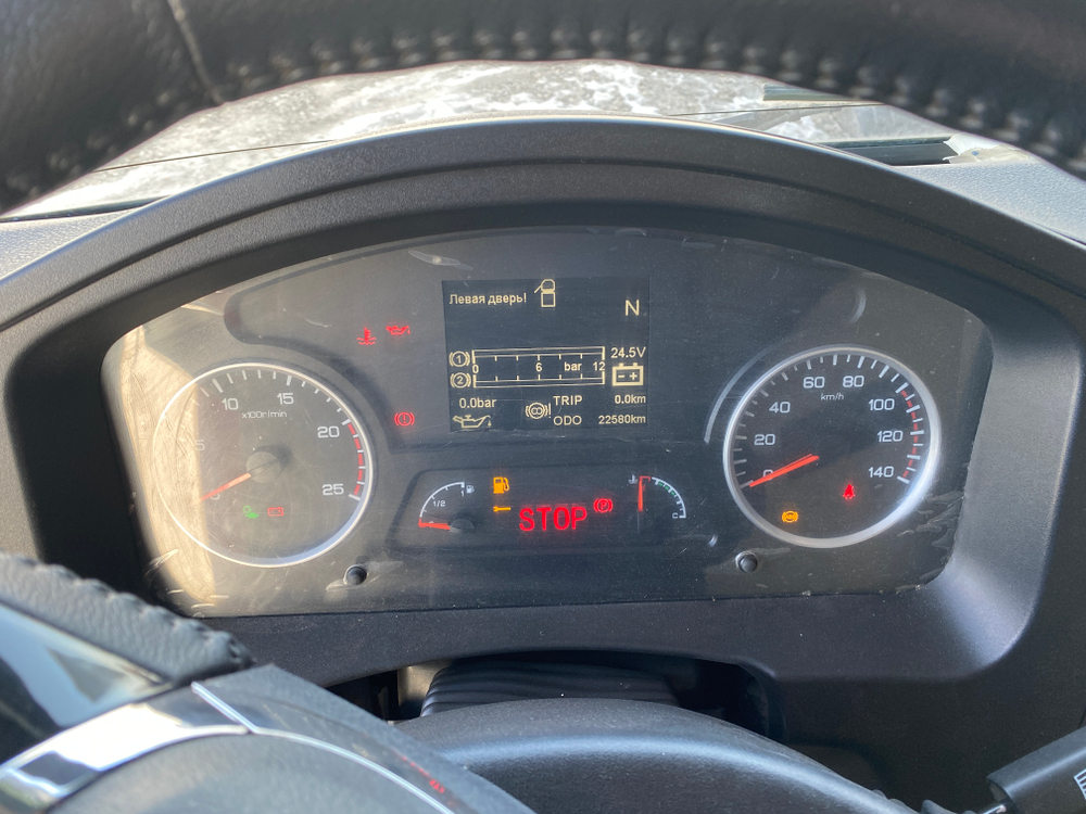 Shacman (Shaanxi) SX* 6x6 Седельный тягач SX42586V385 (Дизельный, 11,6 л, 423 л.с., МТ)