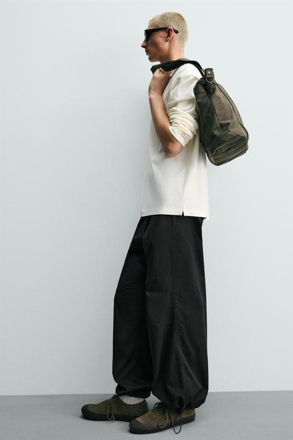 ZARA БРЮКИ-ПАРАШЮТ RELAXED FIT, ЧЕРНЫЙ