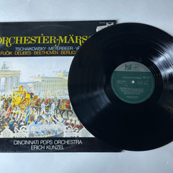 Винтажная виниловая пластинка LP Чайковский, Мейербер, Верди, Бетховен, Берлиоз, Штраус, Cincinnati Pops Orchestra, Erich Kunzel, Orchester Marsche Оркестровые Марши (Германия 1979)