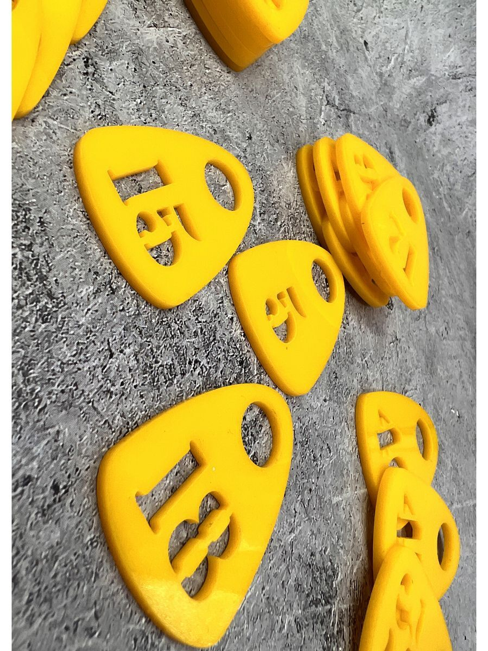 Номерки для гардероба прорезные