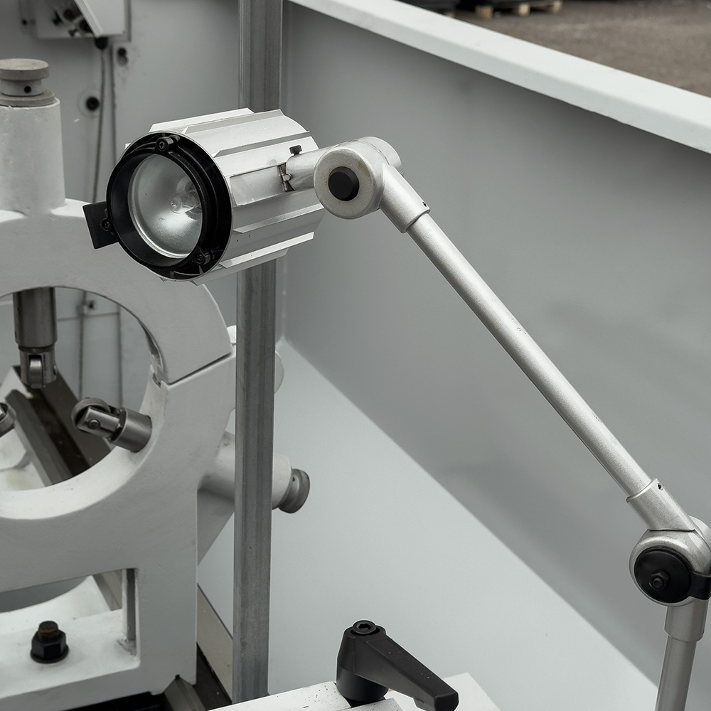 VISPROM SPV-1500/660 универсальный токарный станок с УЦИ