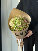 Кулек из гортензии в зеленом оттенке