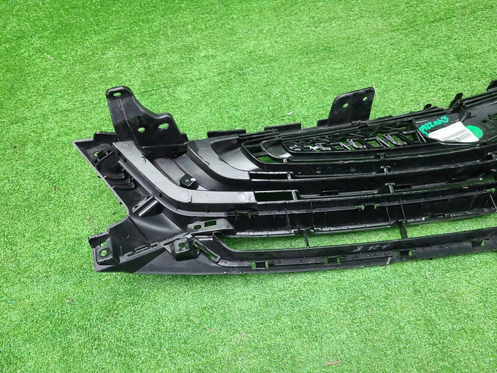 Решетка радиатора Geely Coolray (2019-2024)