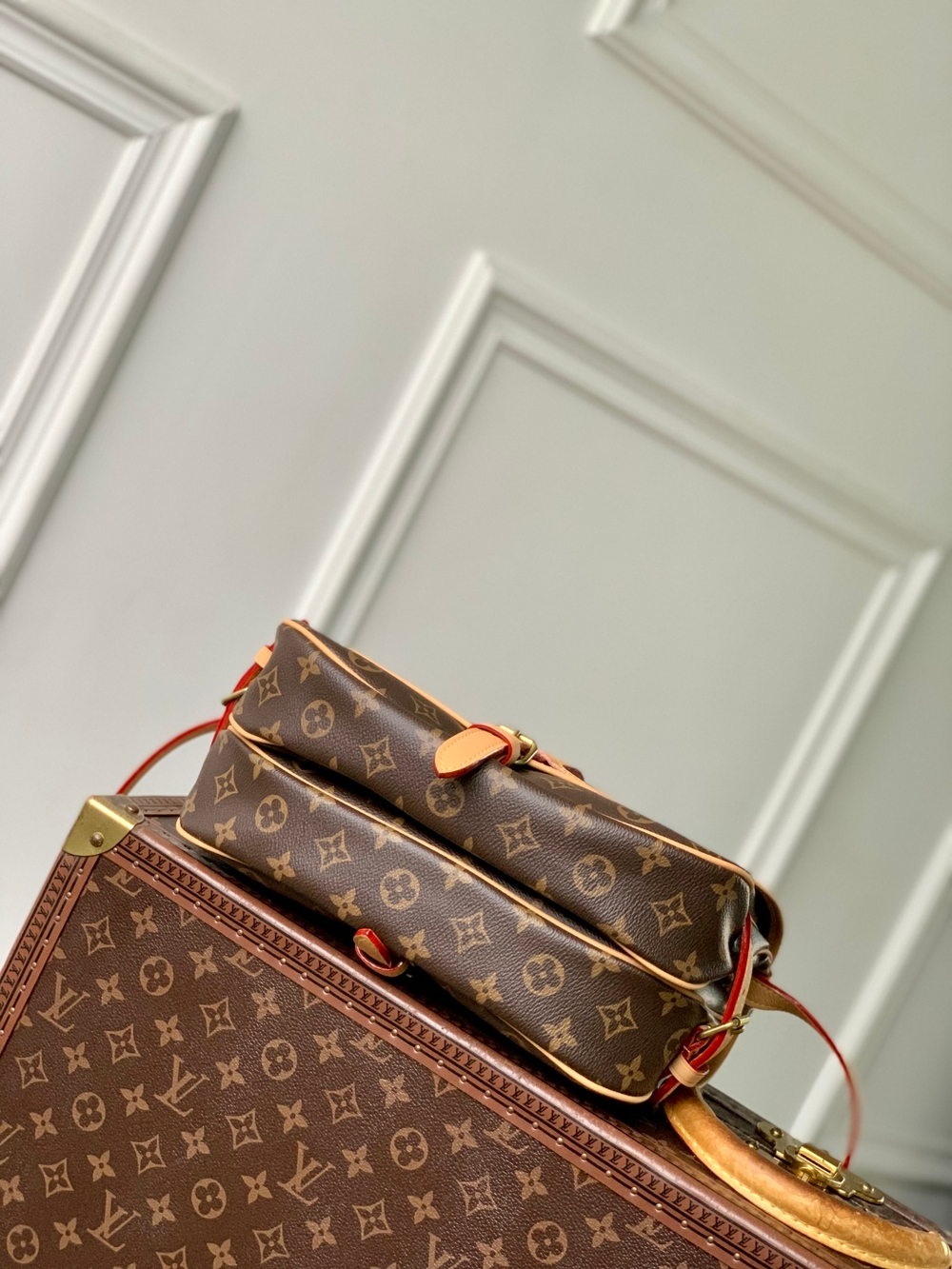 Louis Vuitton Saumur BB