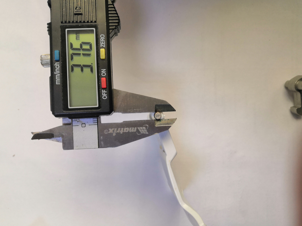 Ручка люка стиральной машины  ARDO, ASKO, Zanussi и др. 651027749