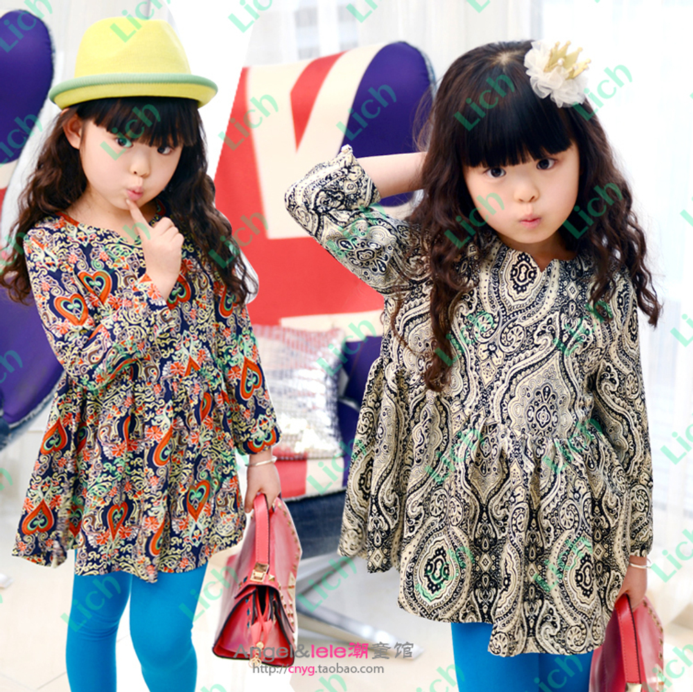 Платье с длинным рукавом и резинкой на талии