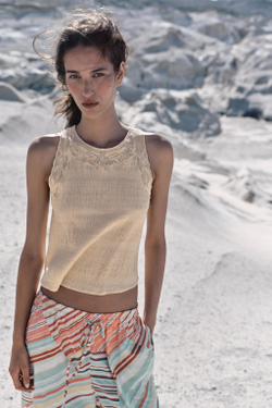 ZARA ТОП В СТИЛЕ РУСТИК С ВЫШИВКОЙ И ОТКРЫТОЙ СПИНОЙ, ЭКРЮ