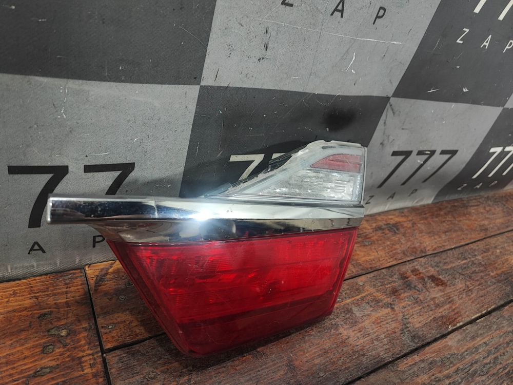 Фонарь задний правый Toyota Camry (XV55) 14-18 Б/У Оригинал 8158133291