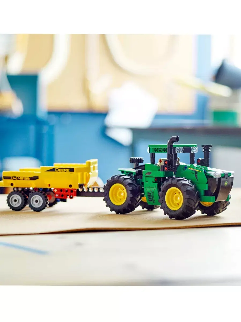 Лего Техник 42136 John Deere 9620R 4WD Tractor Technic