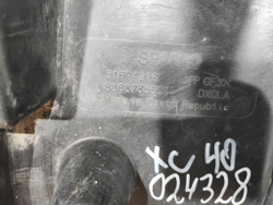 Защита антигравийная правая Volvo XC40 17-нв Б/У Оригинал 31694916