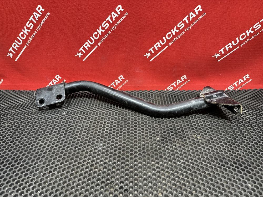 Кронштейн бампера правый 2023г.