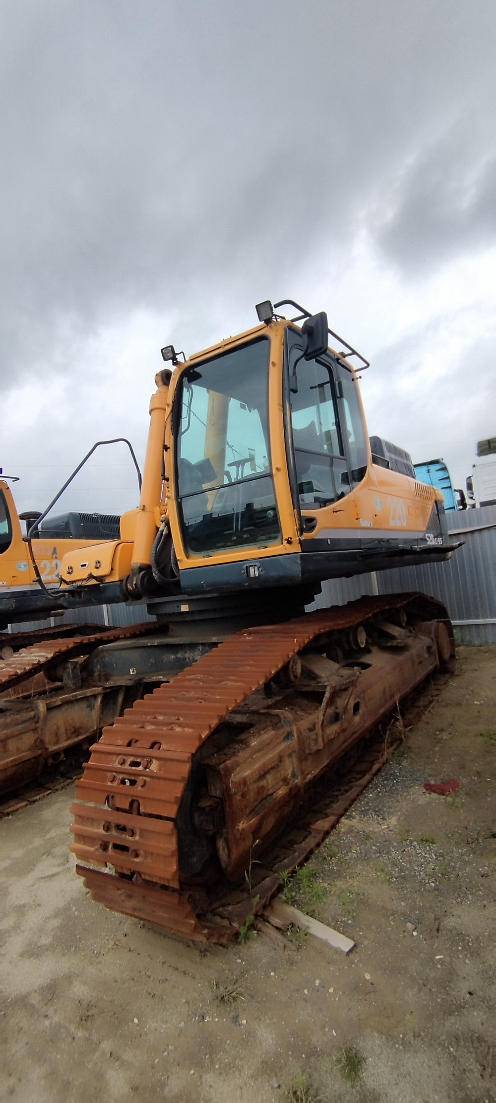 Hyundai R520 Экскаватор R520LC-9S (Дизельный, 10,8 л, 347 л.с., АТ)