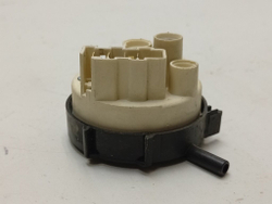 GOY1054L кт48 Датчик уровня воды для стиральной машины Candy 41030745 б/у