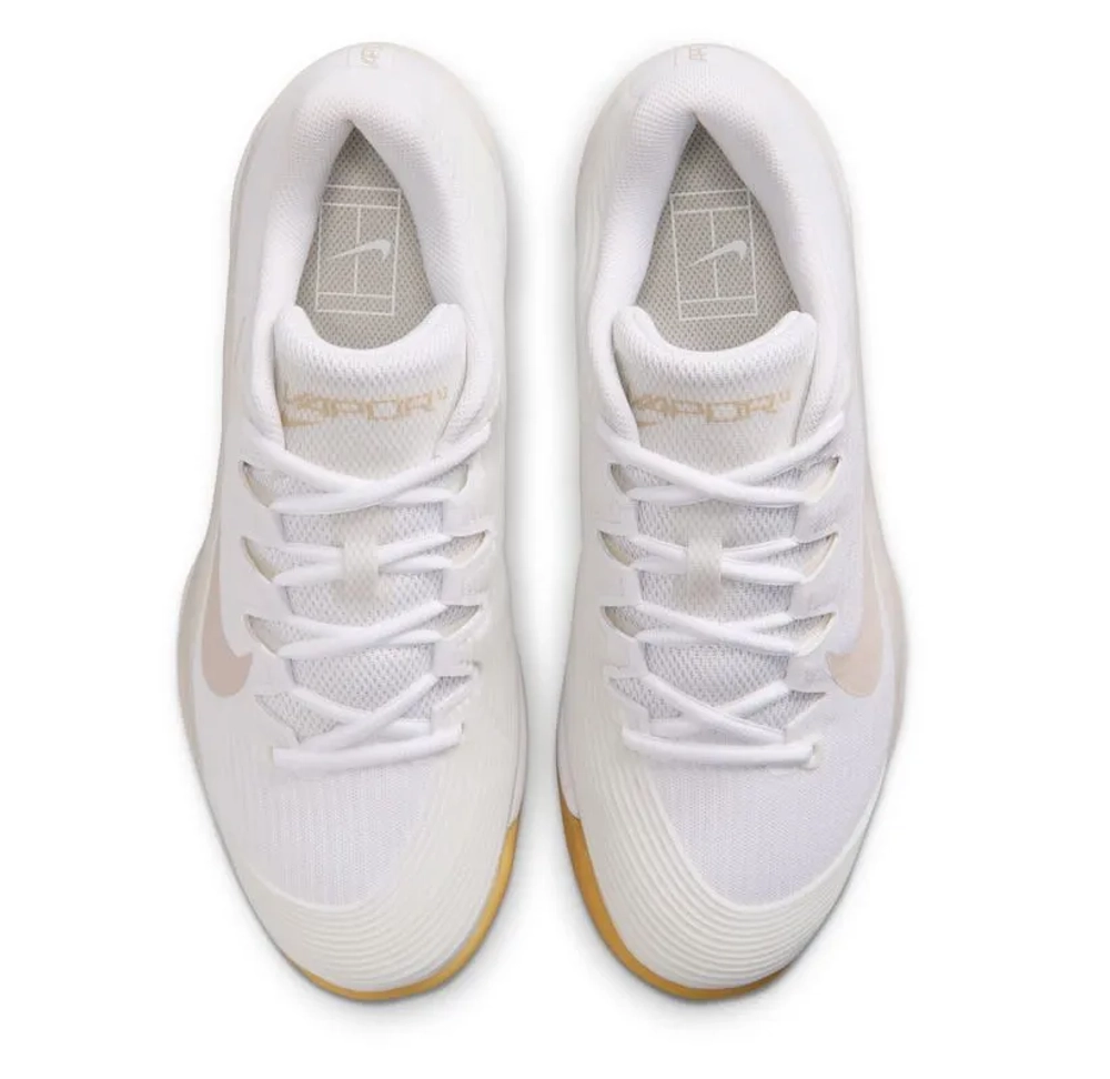 Женские теннисные кроссовки Nike Zoom Vapor 12 - white/lt orewood/summit white/linien