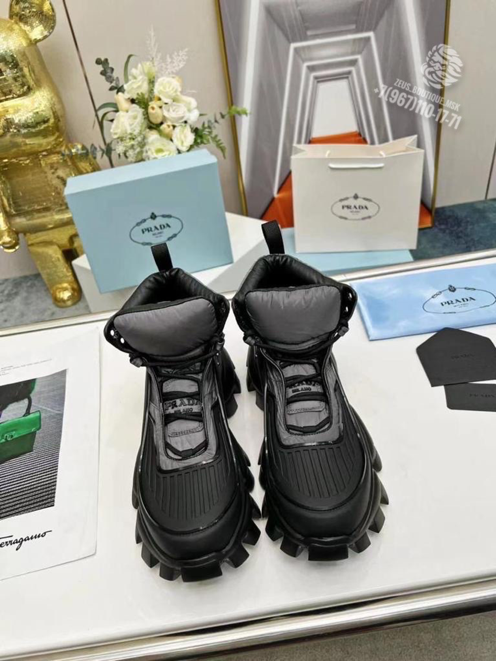 Кроссовки Prada