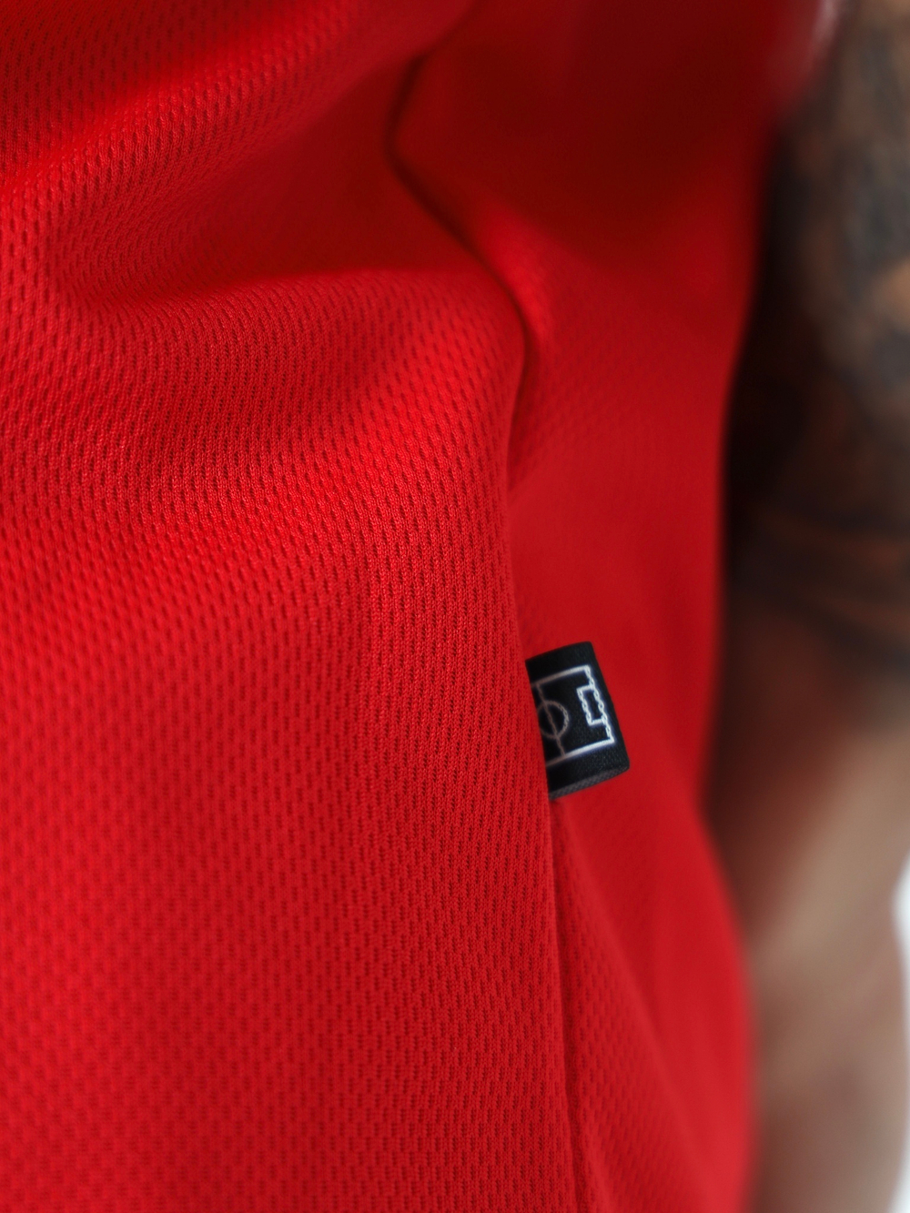 футболка спортивная город горький красный белый