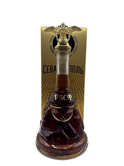 Коньяк Севастополь VSOP "Сувенирный" 0,5л