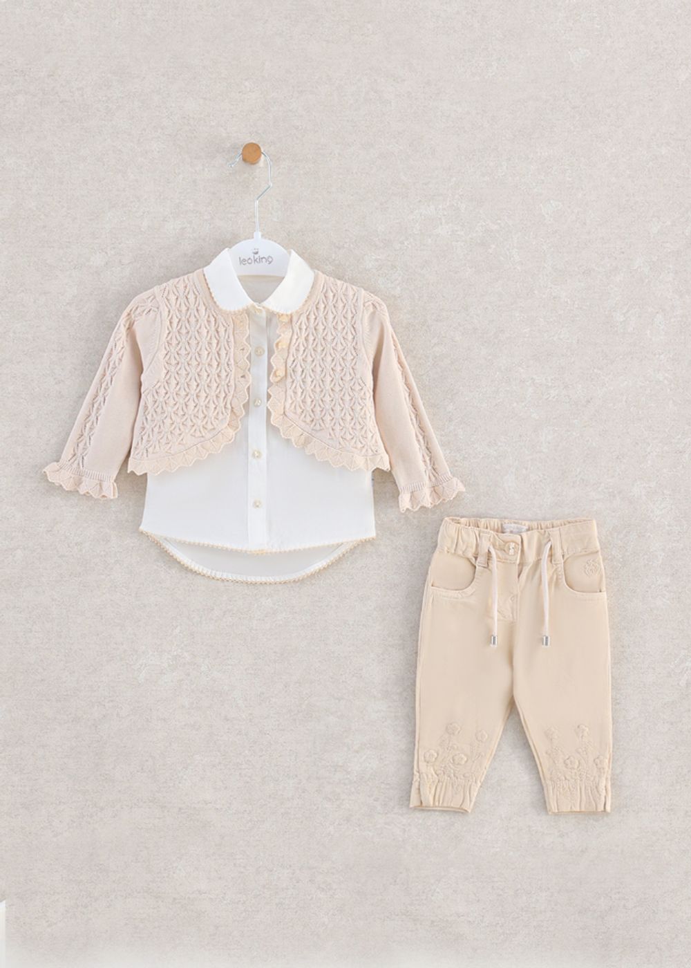 рубашка с болеро и джинсами