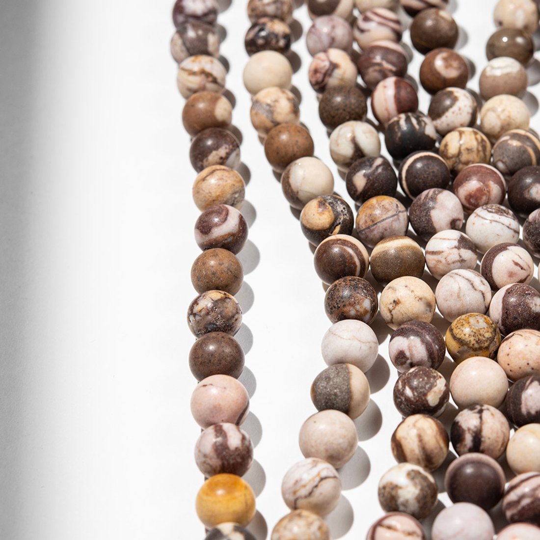 Яшма "Зебра" матовая натуральная, 8,4мм, шар