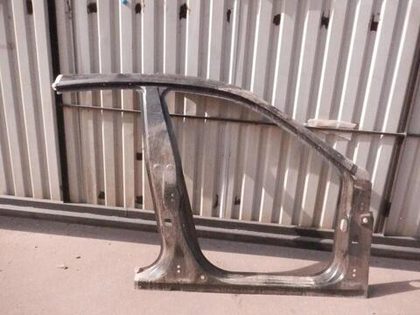 Боковина правая Maserati Levante (2016-2024)