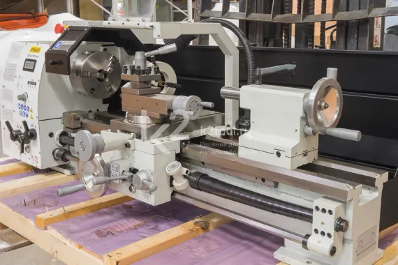 Станок токарный Stalex D300x750 Vario