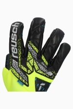 Вратарские перчатки Reusch Attrakt Fusion Guardian