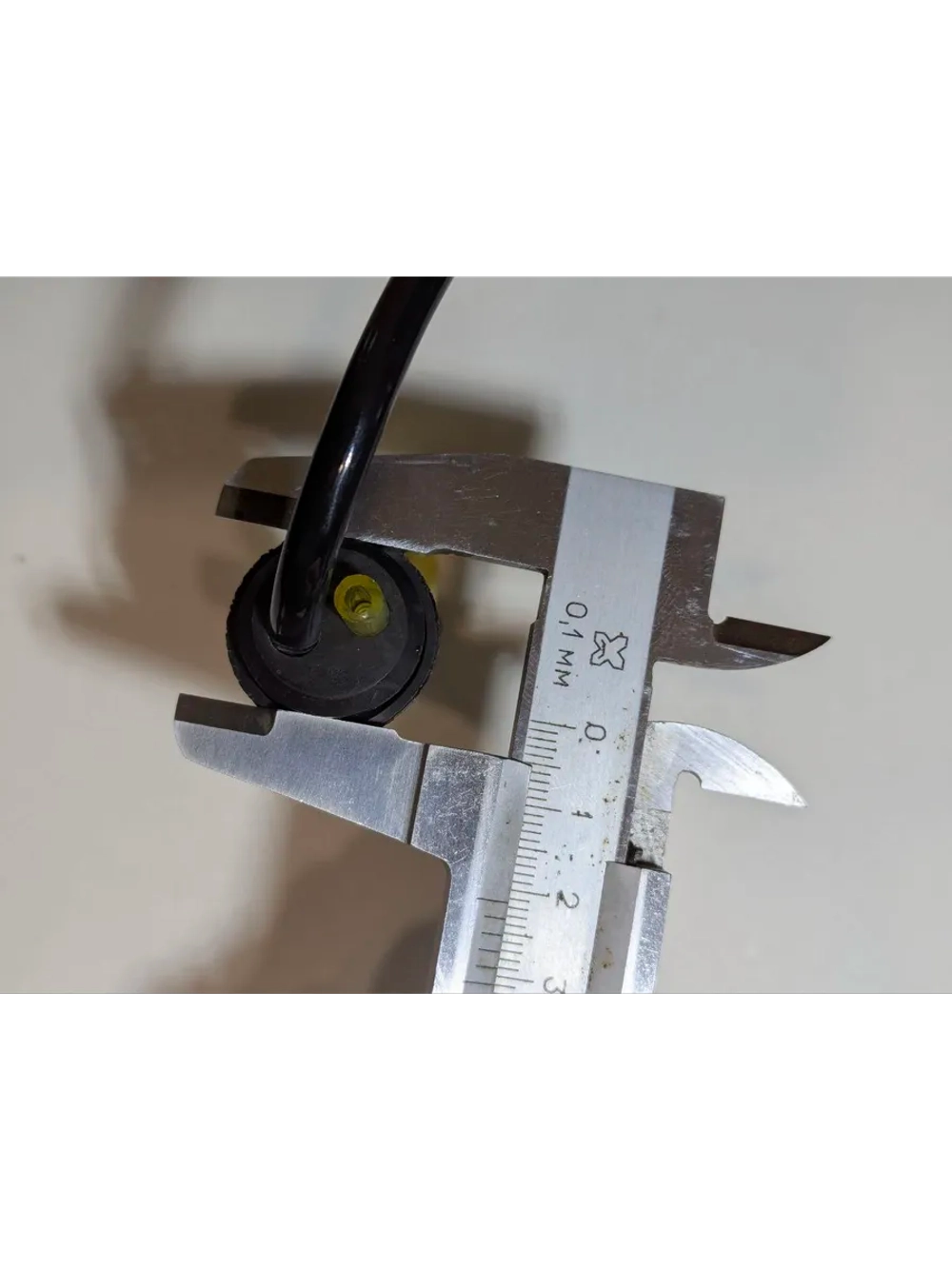 +t Шланг топливный с фильтром для бензокосы, триммера (21 мм)