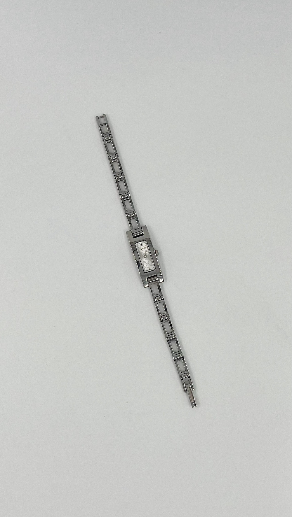 Часы Gucci