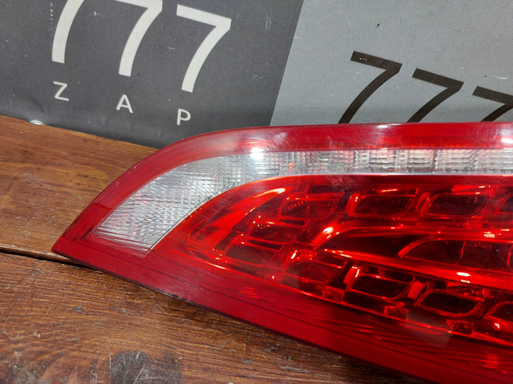Фонарь задний правый Audi Q5 (8R) 08-12 Б/У Оригинал 8R0945094A