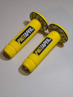 --Ручки руля мотоцикла (грипсы) 22 и 24мм ProTaper