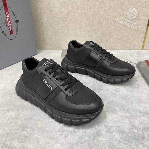 Кроссовки Prada