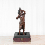 Скульптура «AGUADOR» («Водонос»)